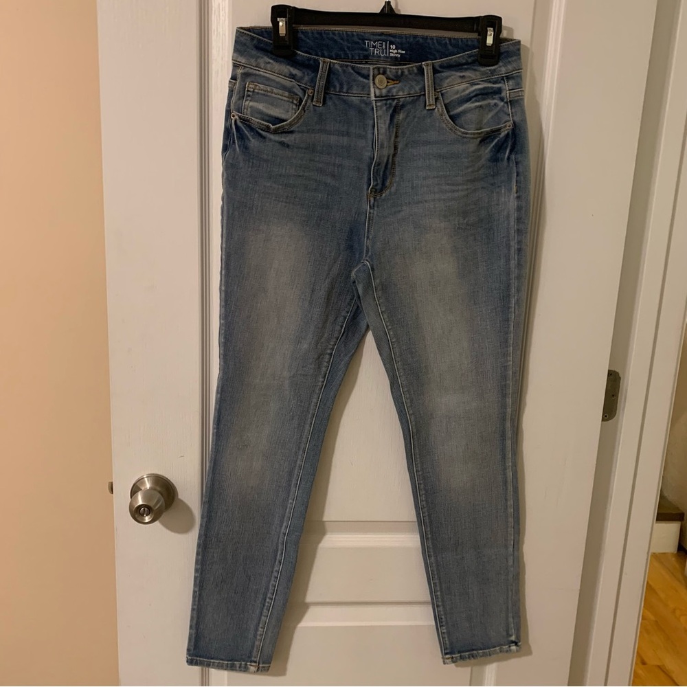 Time and Tru High rise skinny jeans